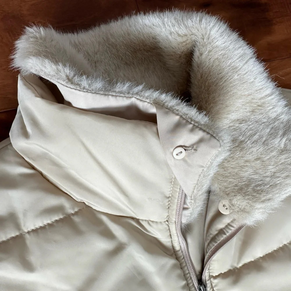 Jason Maxwell Cream Puffer Jacket With Sweater Sleeves & Faux Fur Collar Large - Picture 4 of 5